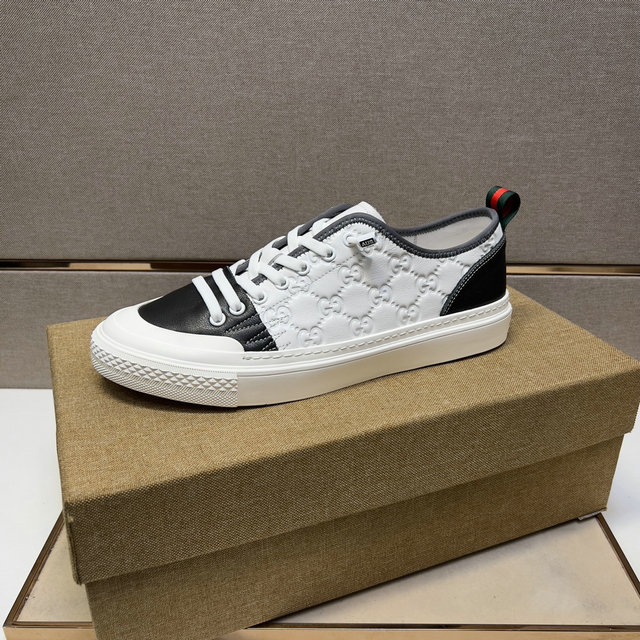 men gucci shoes-431